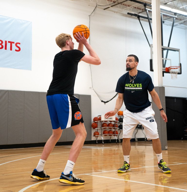 Individual basketball training session